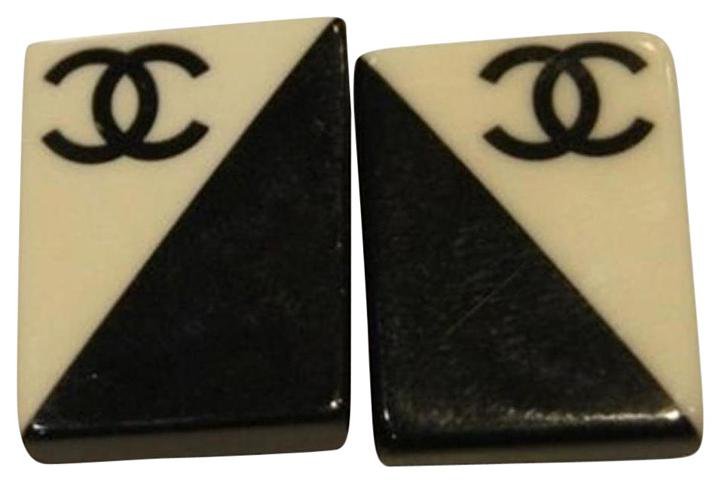 Chanel CCSl11 rectangle Black and White CC logo Clip On Earrings
