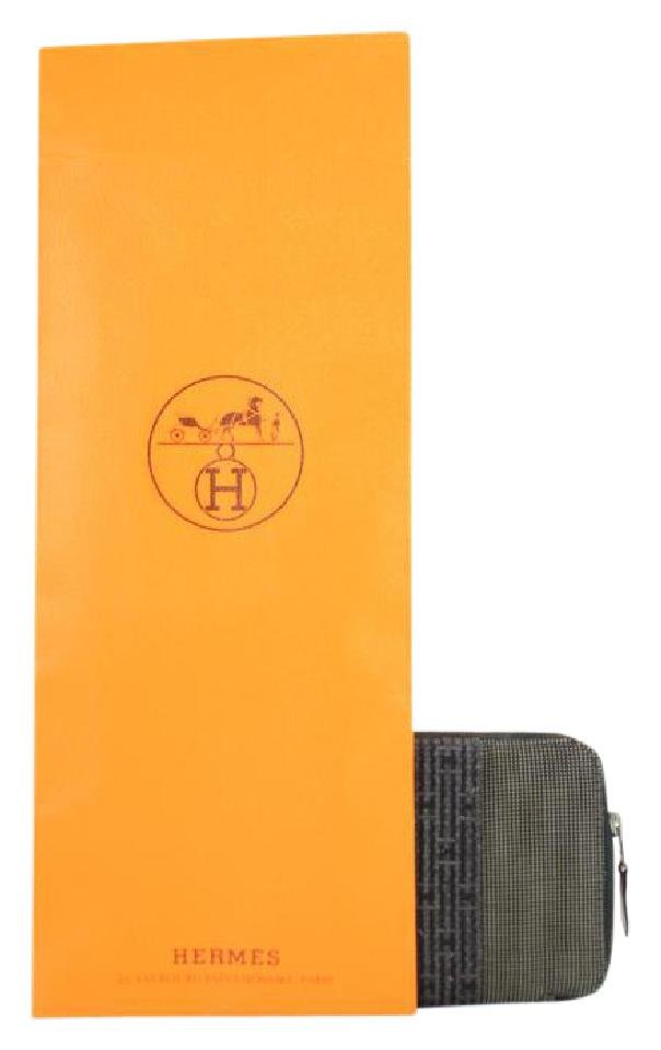 Hermès Zip Around Wallet 1HERTY3217