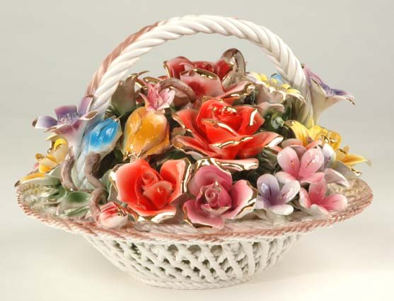 Spaghetti Basket w/ Flowers