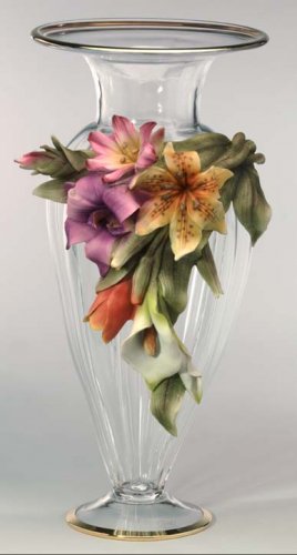 Cevik Vase w/ Flowers