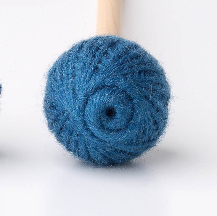 Ashkatan Sutai T12 Bass Marimba Mallets - Maple Handle, Blue Yarn