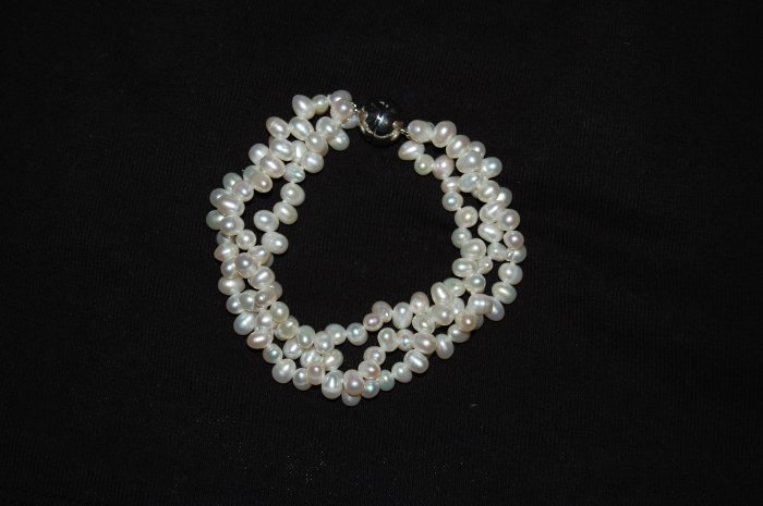 Triple Strand Zig Zag White Pearl Bracelet