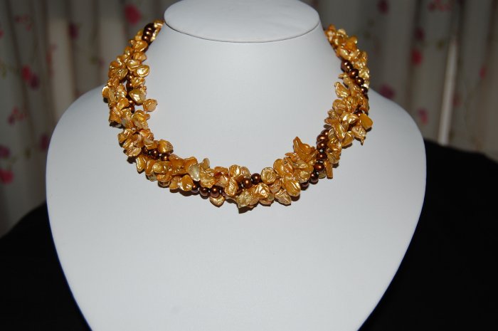 Triple Strand Gold Keshi N1138