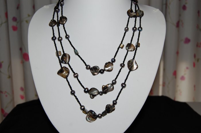 Triple Strand Pearl and Shell N1135