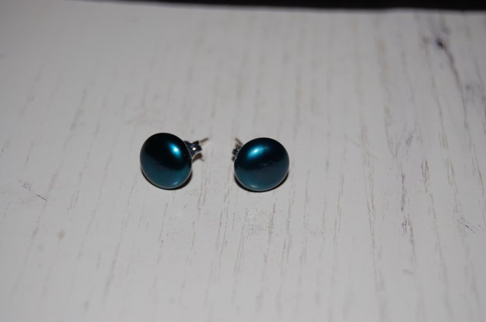 9 mm post earring
