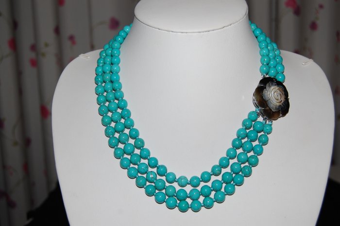Triple Strand Turquoise Necklace N1083