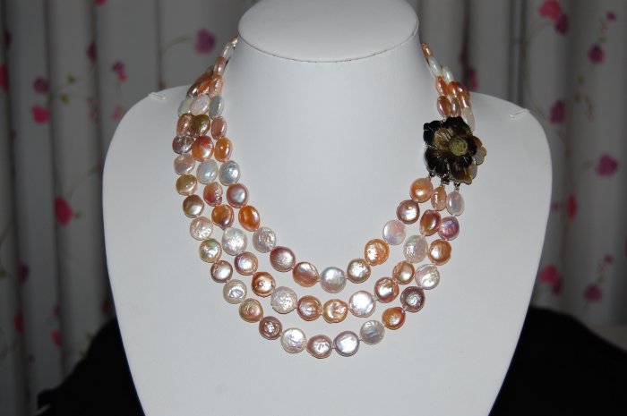 Multi Color Graduated Coin Pearl Necklace N1019