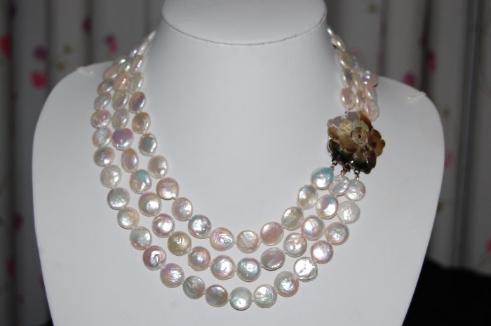 White Graduated Coin Pearl Necklace N1019