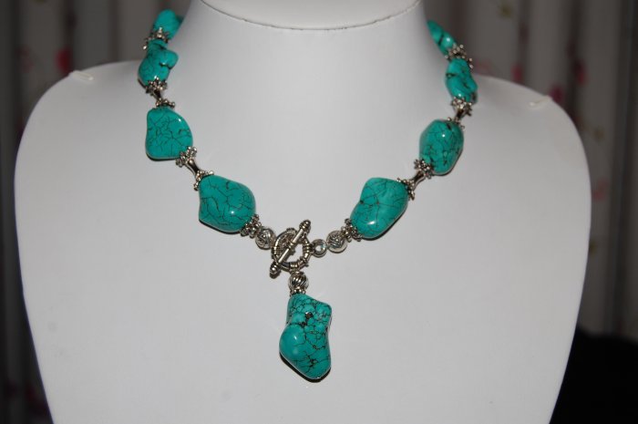 Turquoise Necklace with Beads N1153