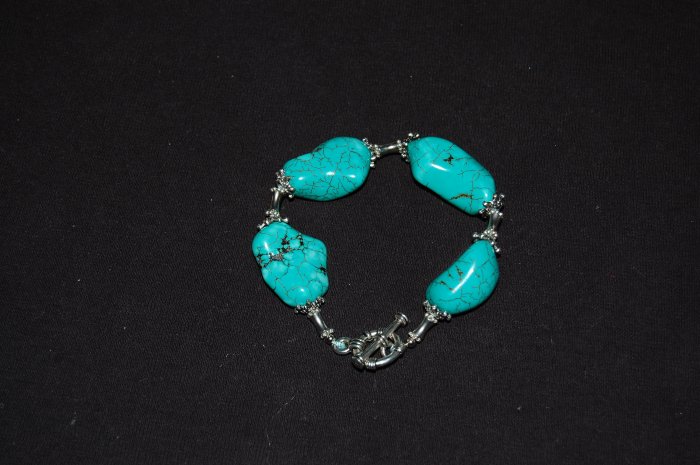 Chunky Turquoise Bracelt w/ Bead B1153