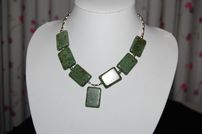 SIngle Strand Necklace w/ Stone N1156