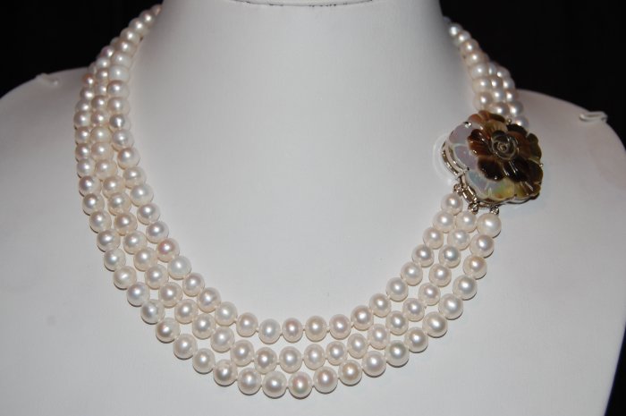 Triple Strand 7-8 mm White