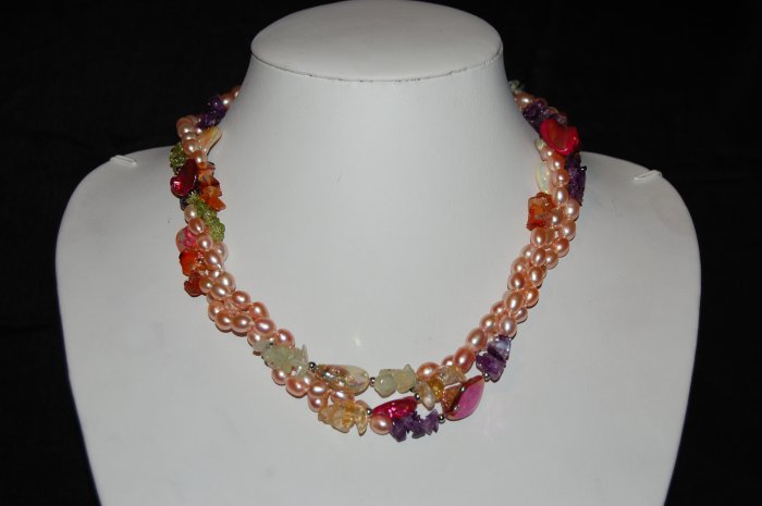 3 strand pearls with beads and shell N1099