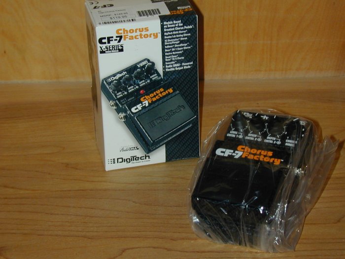 Digitech CF7 Chorus Factory Chorus Pedal www.tmscad.ecrater.com