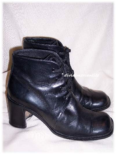 Joan & David Black Leather Boots Size 7