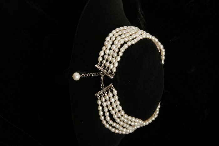 White Choker