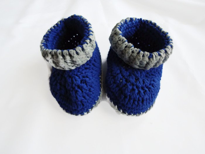 Baby booties by misspiggystore, crochet baby booties