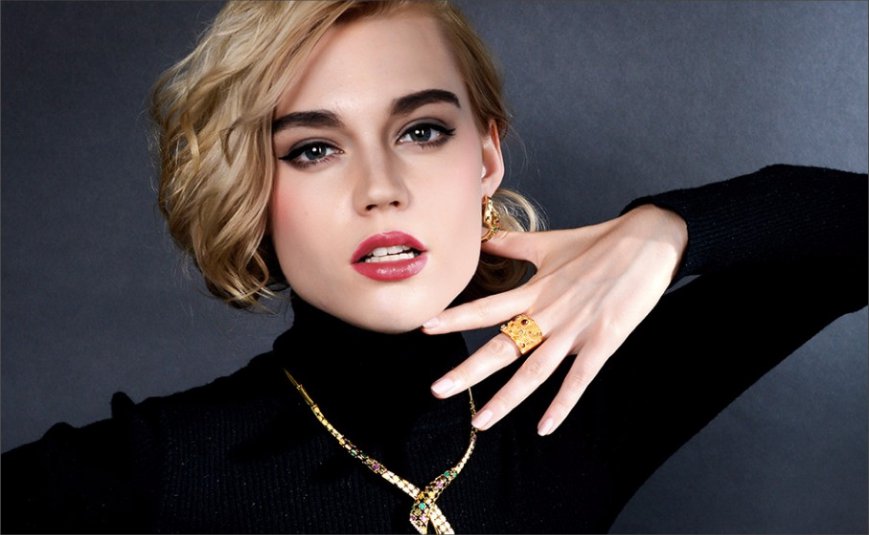 Wide Gold Plated Finger Rings Multicoloured Rhinestones Paved Cocktail Ring Size 8