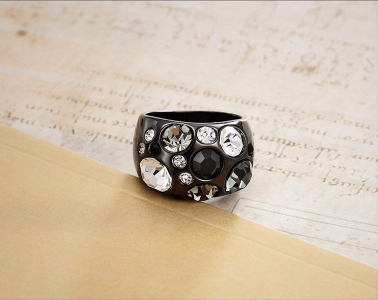 Vintage Black Gun Plated Size Rings for Women Multicolor Rhinestones Paved Female Finger Ring