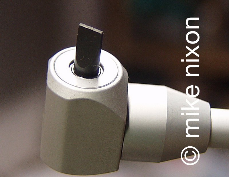 Carb pilot screw adjuster