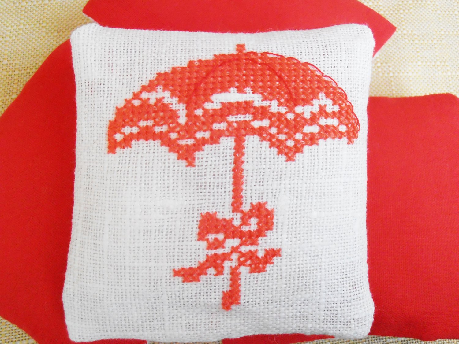 Lavender Sachet, preserved lavender, unusual gift, lavender bags, modern embroidery, Scented Sachet