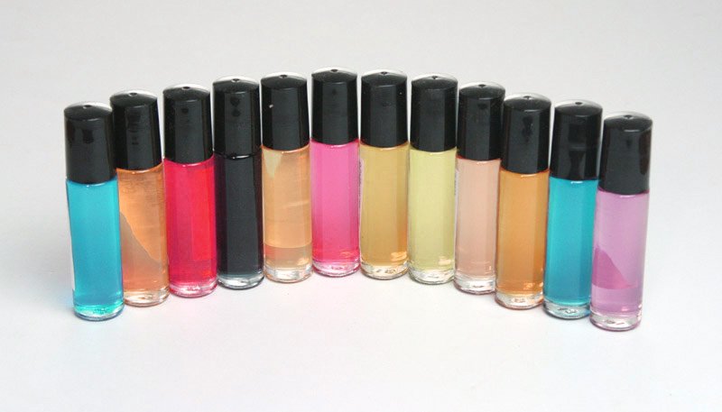 JESSICA MCCLINTOCK (Women) Type - 1/3 oz. Roll-On Bottle