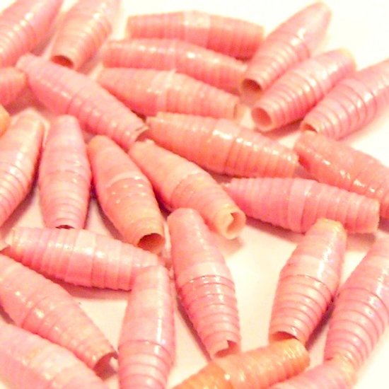 Paper Beads - 31 Small - Dainty Pink