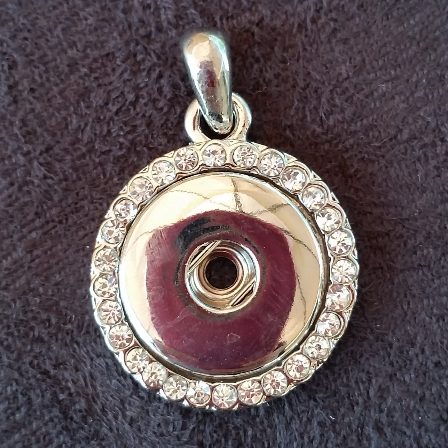 Small Base with Rhinestones. Understated Elegance
