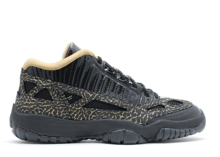 Air Jordan 11 - black/metallic gold