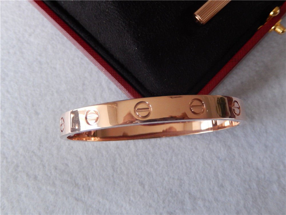 *~BEAUTIFUL ROSE GOLD LOVE SCREW BRACELET ~* SIZE 17