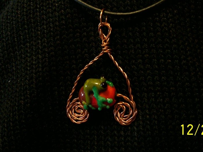 Lampwork and Copper Wirework Glass Frog on a Log Green and Brown