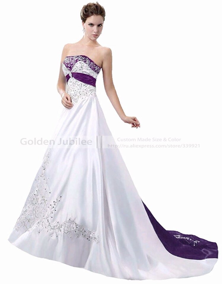 Elegant Embroidery Vintage Floor Length Gown W/ Color Accent