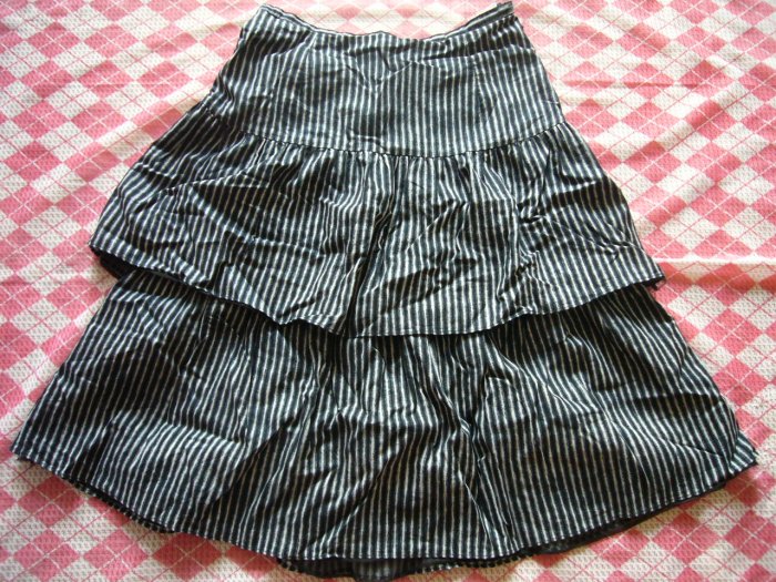 Hong Kong Veeko Black Lines Layers Skirt