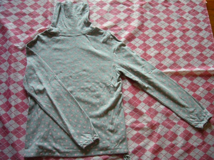 Japan Pepper Tree Pink Polka Dots Grey Turtle Neck Tee