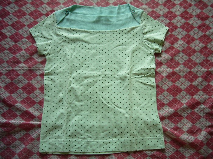 Japan Black Polka Dots Green Tee w/ Buttons