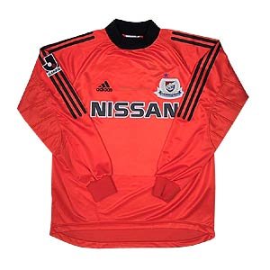 02 Red Goalkeeper Uniform (Standard)
