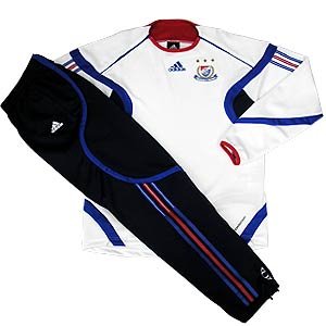 06 Training Suit