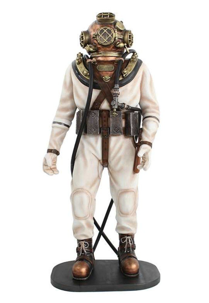 Life Size Vintage 1943 Schrader U.S Navy MK V Diving Outfit Statue