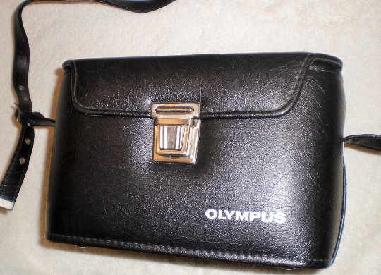 OLYMPUS Camera Bag, '70's Hard Side Case, PURSE?, VGC & Ready to Use!