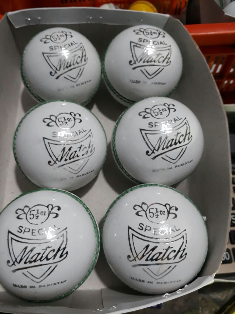 New White Skipper 156 GM Conforming to MCC Regulation leather cricket balls pack of 6 for 30 overs