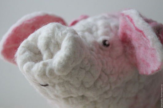 BENANDLU - Waldorf doll. Musical Piglet