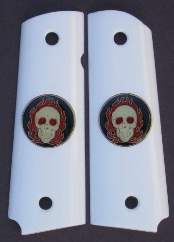 GRIPCRAFTER SIM.IVORY GRITTY GRIP 'FLAMING SKULLS' Colt 1911 grips