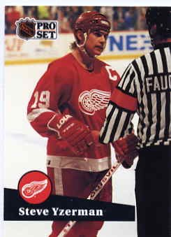 1991/92 NHL Pro Set Hockey Card Steve Yzerman #62 N/Mint