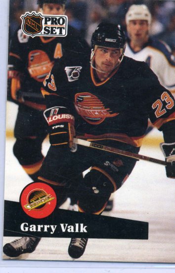 Garry Valk 91/92 Pro Set #499 NHL Hockey Card Near Mint Condition