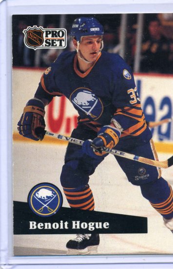 Benoit Hogue 1991/92 Pro Set #17 NHL Hockey Card Near Mint Condition