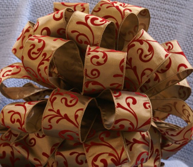 TAUPE AND RED VELVET - CHRISTMAS TREE TOPPER BOW