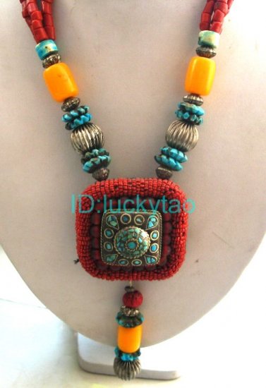 China Tibet Character Colorful beads Refined Necklace