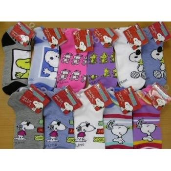 NEW! Wholesale Peanuts Ankle Socks