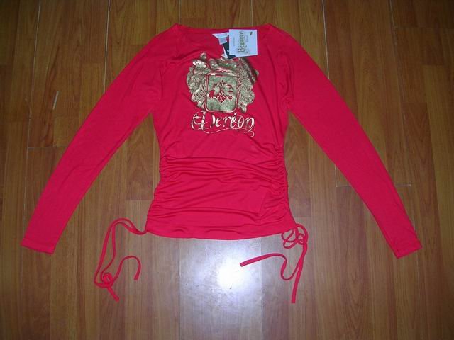 Dereon Long Sleeve Signature Top