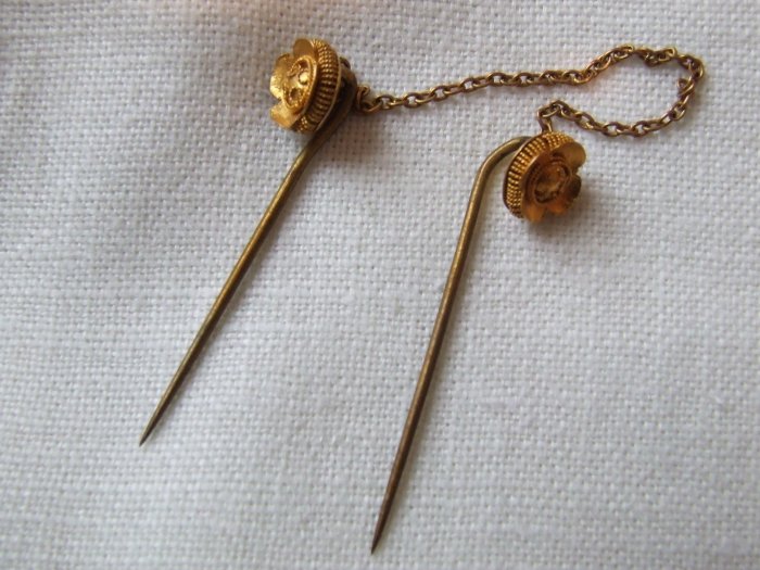 Jersey pins Victorian Gold